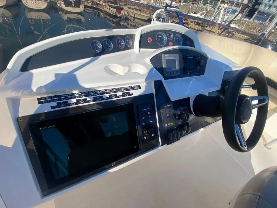 2008 Princess 42 flybridge