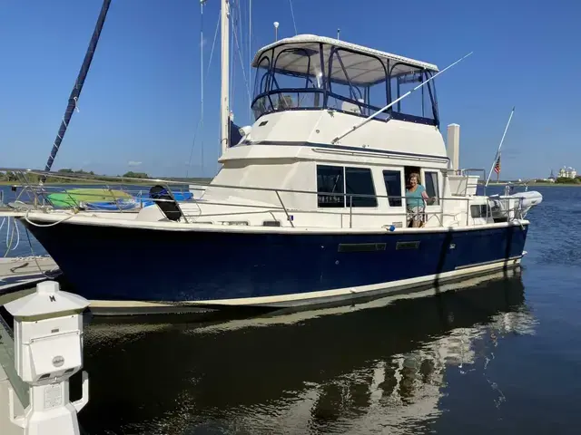 Sabre 36 Aft Cabin Trawler