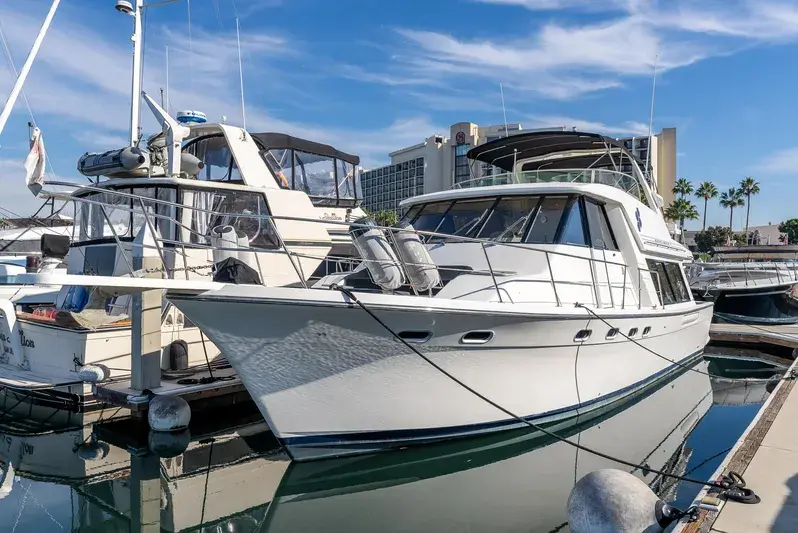 2001 Bayliner 4788 pilothouse