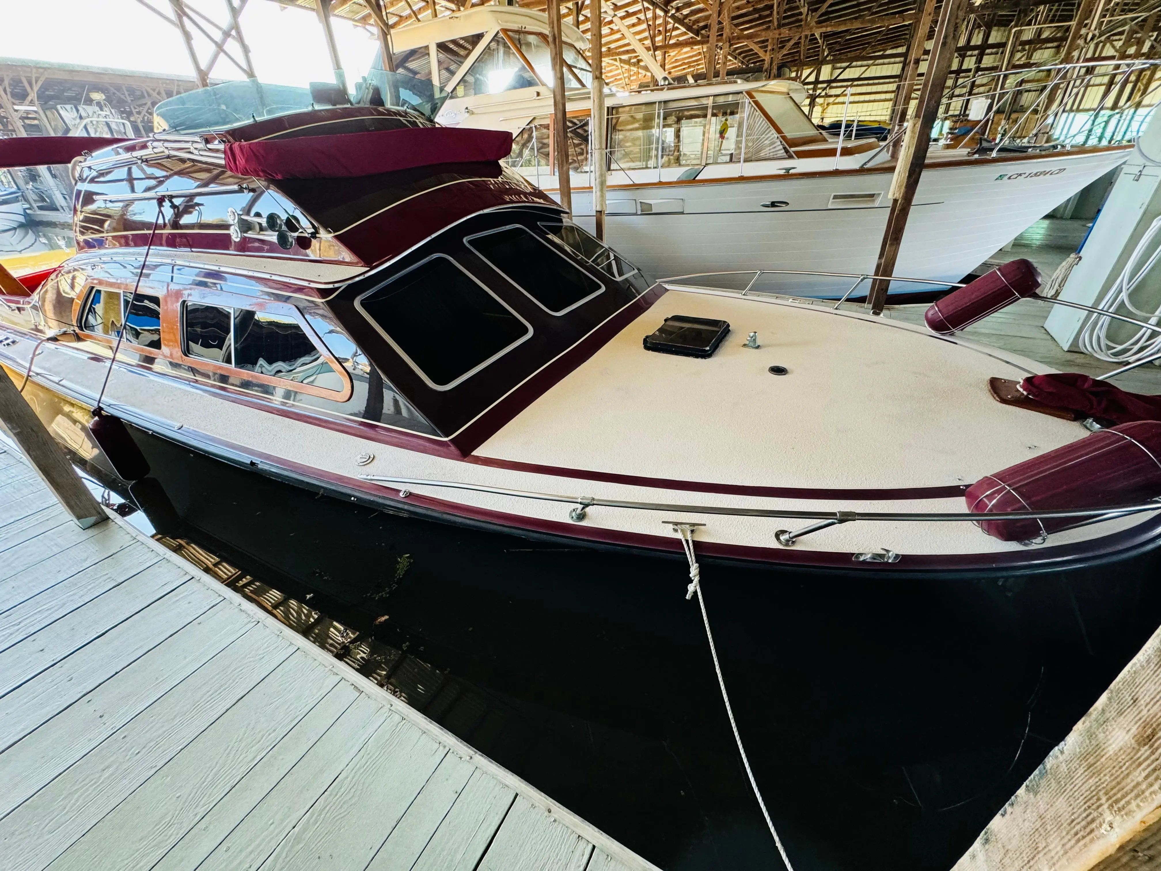 1978 Campbell 32 flybridge cruiser