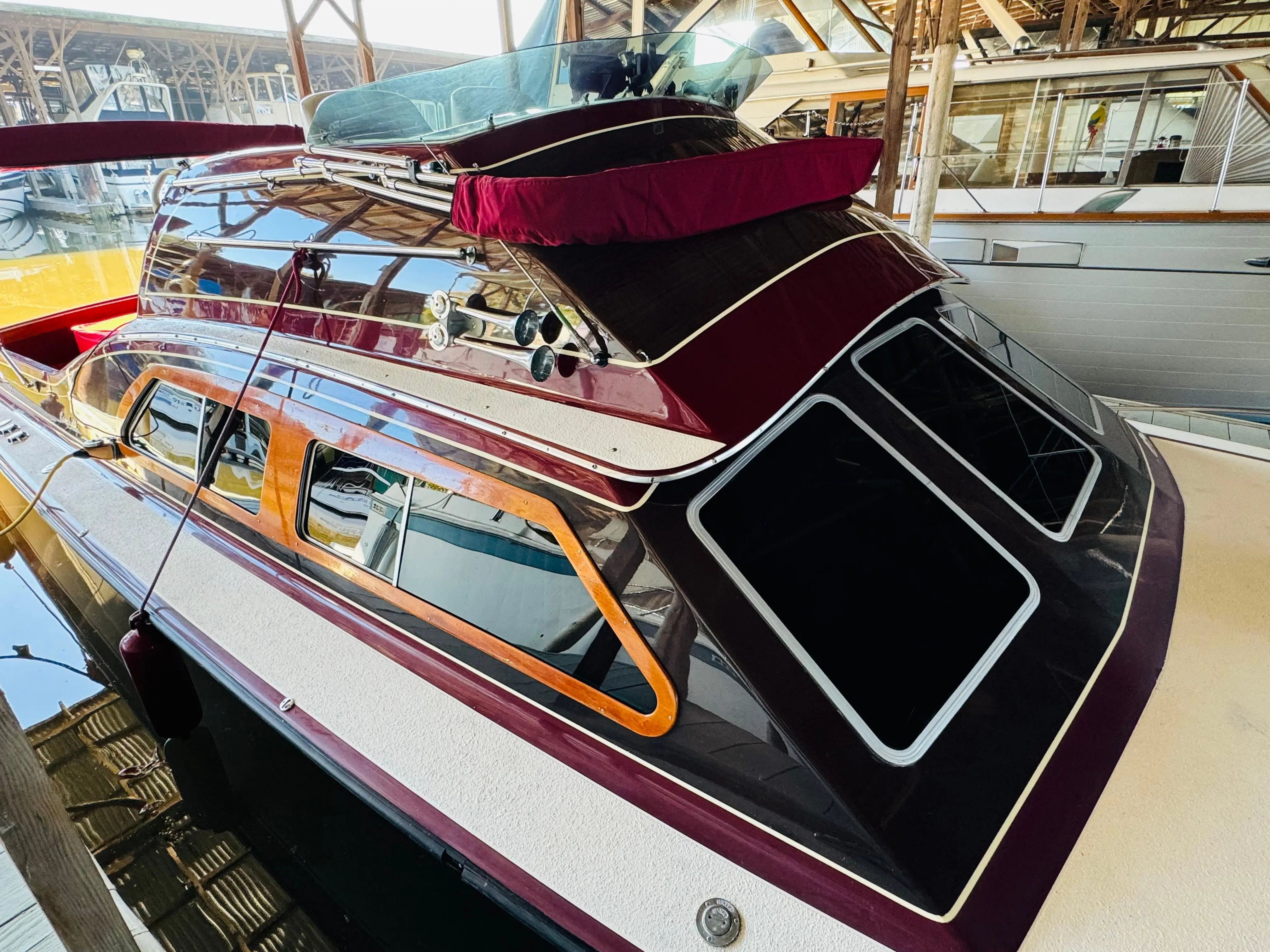 1978 Campbell 32 flybridge cruiser