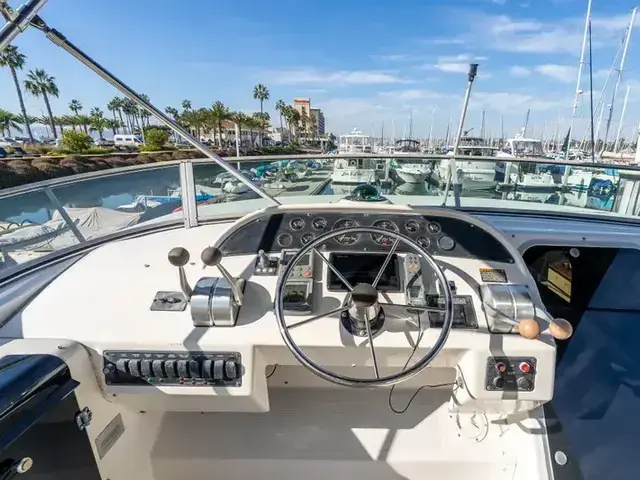 Bayliner 4788 Pilothouse