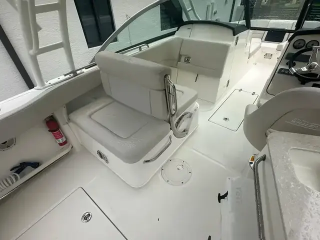 Boston Whaler 230 Vantage