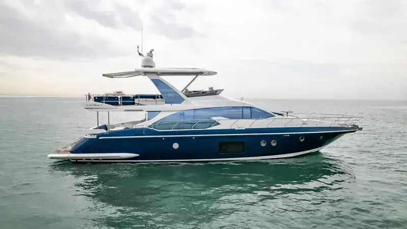 2017 Azimut 66