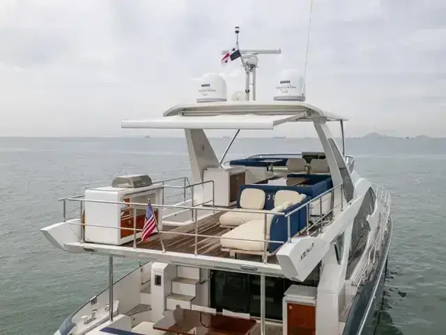 Azimut 66