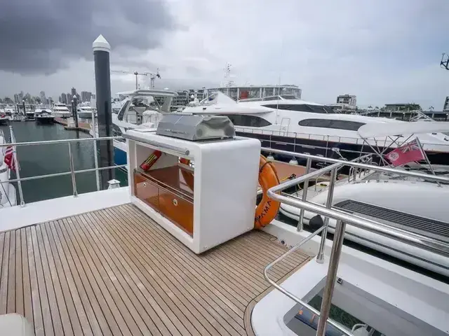 Azimut 66