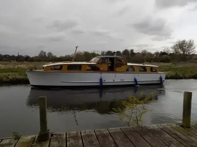 Windboats 38 AFT SALOON