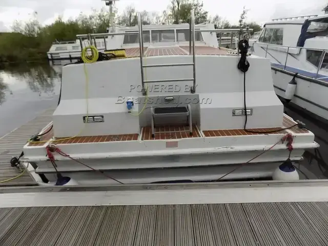 Aquafibre Boats Ideal 40 AFT CABIN