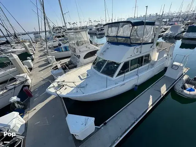 Hatteras 38 Double Cabin