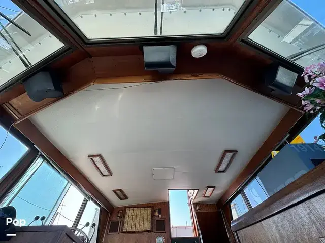 Hatteras 38 Double Cabin