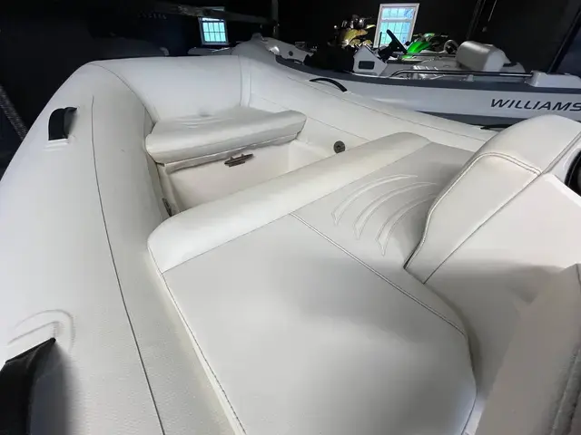 Williams Jet Tenders Turbojet 325