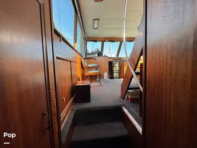 Hatteras 38 Double Cabin