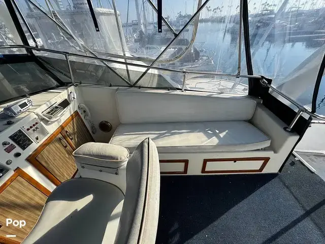 Hatteras 38 Double Cabin