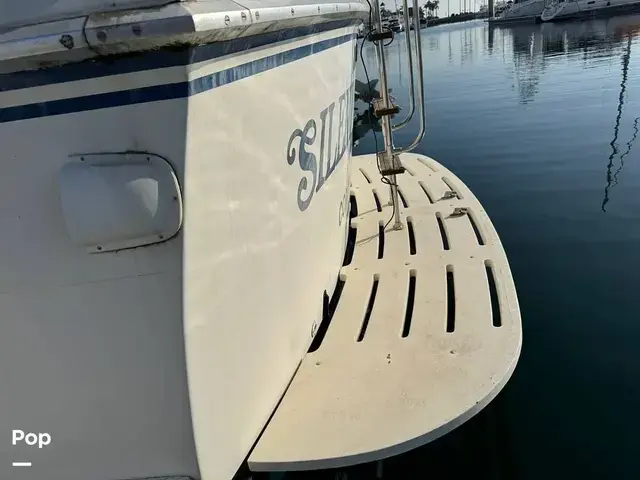 Hatteras 38 Double Cabin