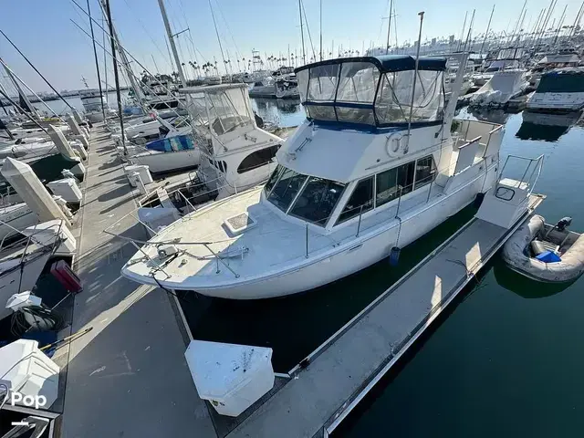 Hatteras 38 Double Cabin