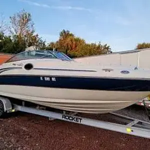 2002 Sea Ray 240 Sundeck