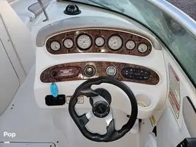 Sea Ray 240 Sundeck