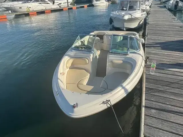 Sea Ray 180 Bow Rider