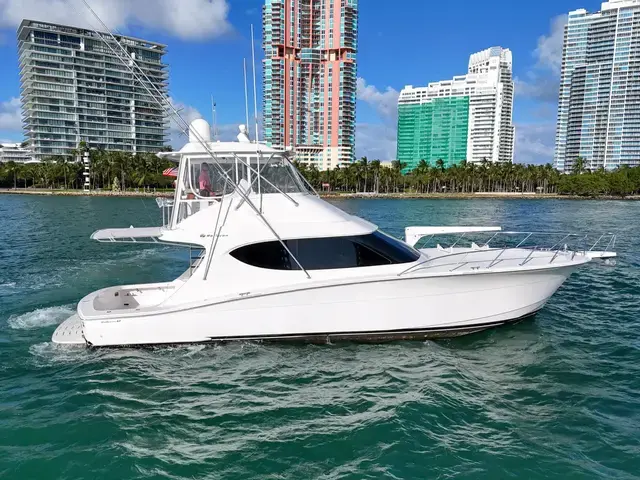 Hatteras Gt 54