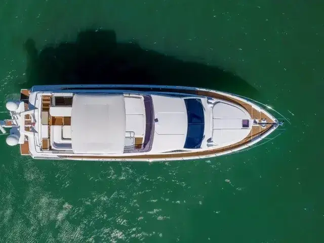 Ferretti Yachts 660