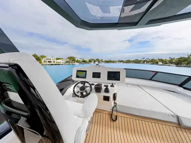 Okean 52