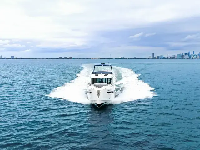 Okean 52