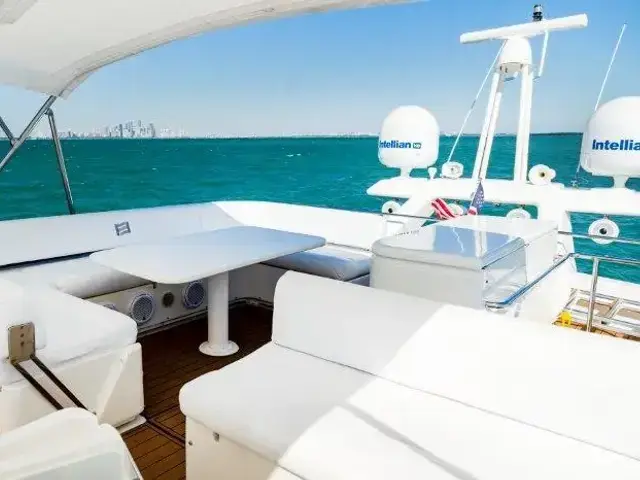 Ferretti Yachts 660