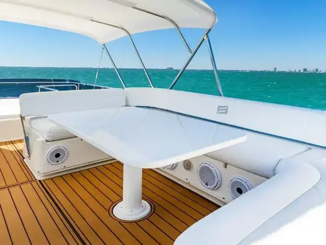 Ferretti Yachts 660