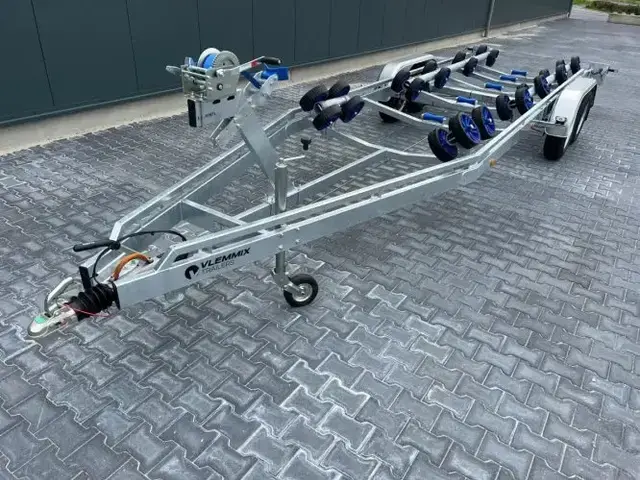 Vlemmix Boottrailers K 3500 kg. FLEX ROLL met wegklapbare LED verlichting