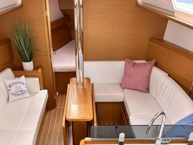 Jeanneau Sun Odyssey 379