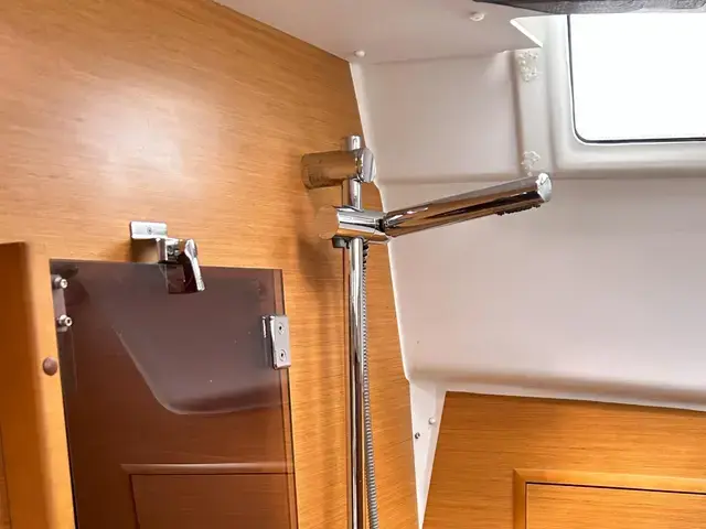 Jeanneau Sun Odyssey 379