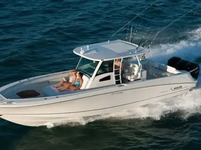 Boston Whaler 380 Outrage