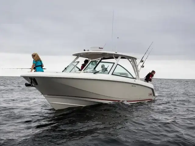 Boston Whaler 320 Vantage