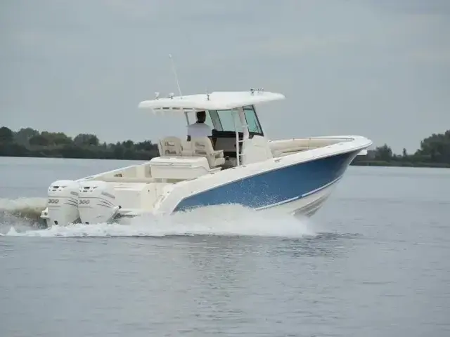 Boston Whaler 330 Outrage