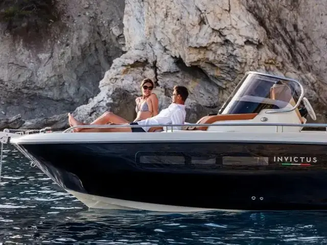 Invictus yachts Invictus 240 cx