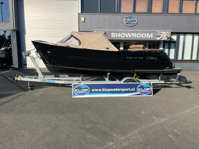 Primeur 620 met een Mercury 40 pk motor uit bouwjaar 2021!