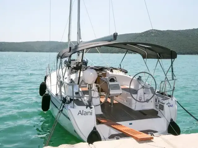 Bavaria Cruiser 37