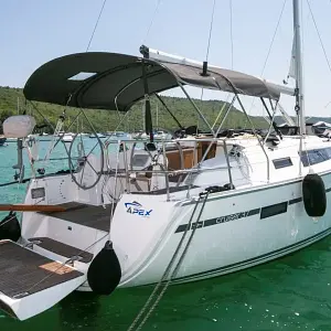 2016 Bavaria Cruiser 37