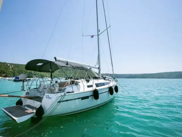 Bavaria Cruiser 37