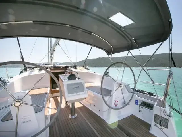 Bavaria Cruiser 37