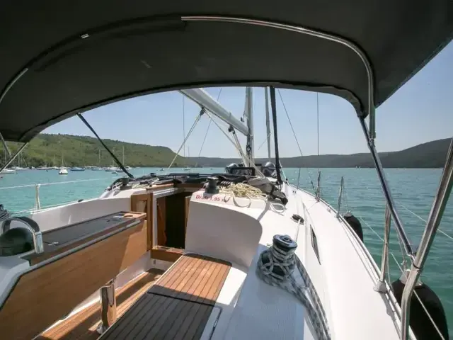 Bavaria Cruiser 37