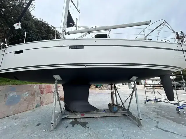 Bavaria Cruiser 37