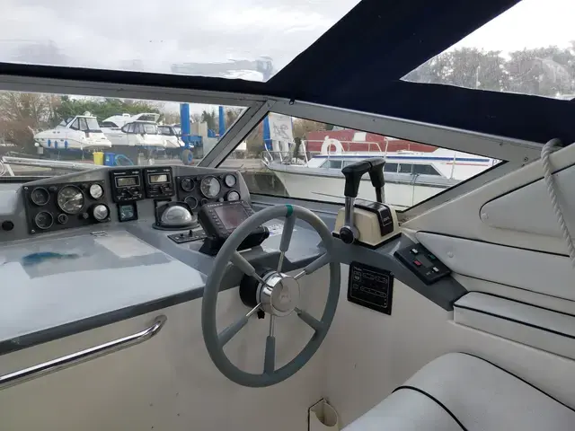 Sealine 255 Senator