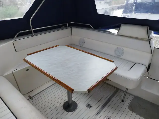 Sealine 255 Senator