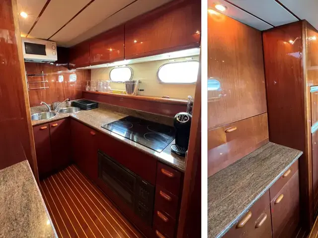 Ferretti Yachts Ferretti 620 Fly