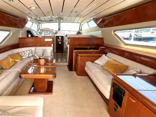 Ferretti Yachts Ferretti 620 Fly