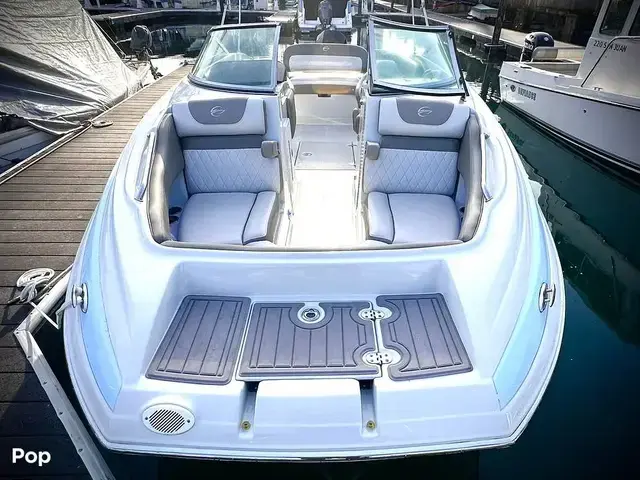 Crownline E235 XS