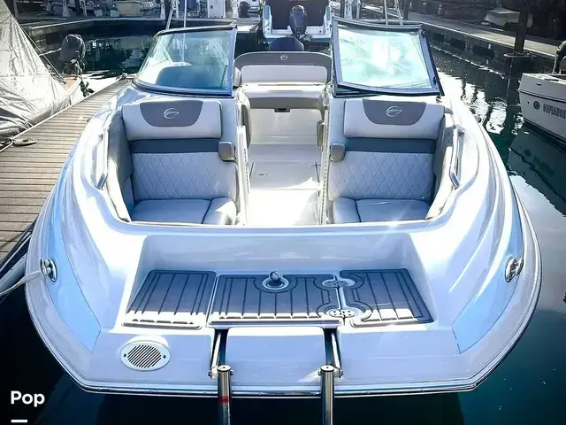 Crownline E235 XS