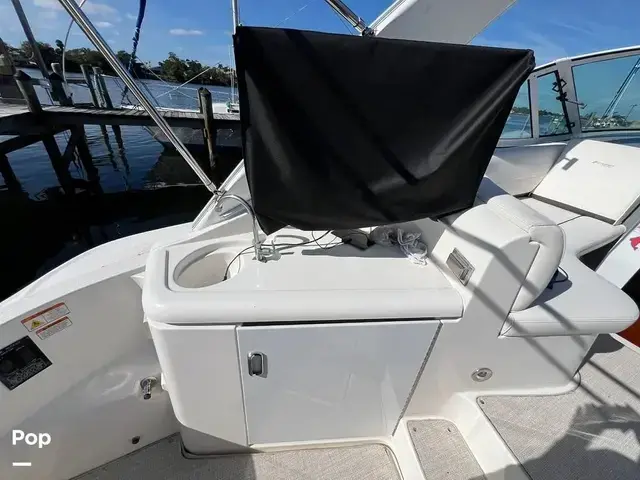 Cruisers Yachts 340 Express