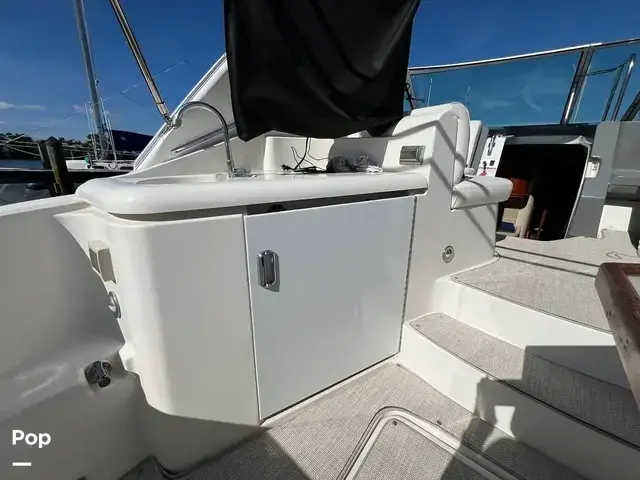 Cruisers Yachts 340 Express